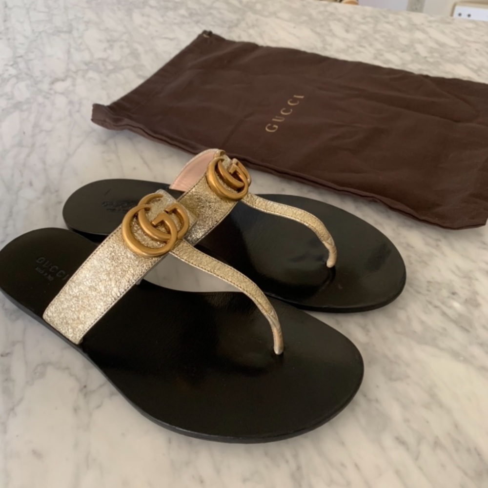 Gucci GG Marmont T Strap Thong Sandals Metallic Gold  Size EU 39/US 9 pre-owned